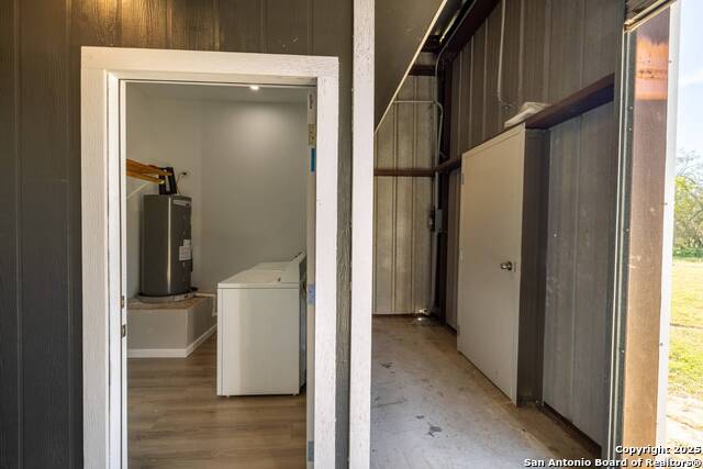 304 E 9th Property Photo 19