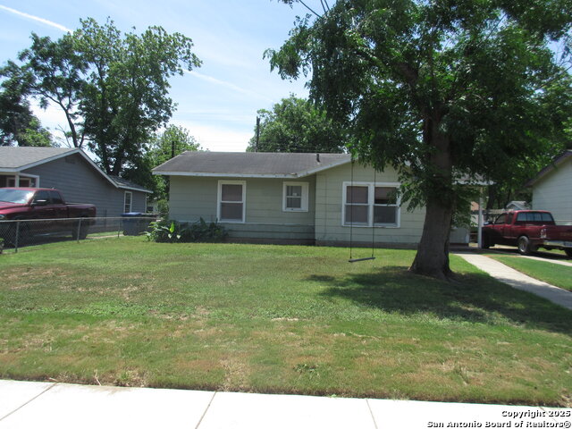 166 Hartford Property Photo 2