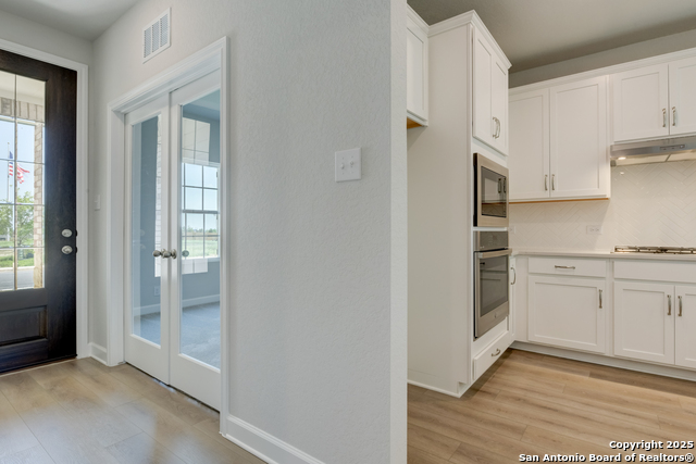 14731 Lower Hollow Property Photo 4