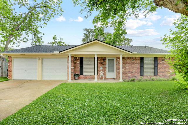 8026 Leigh Property Photo 1