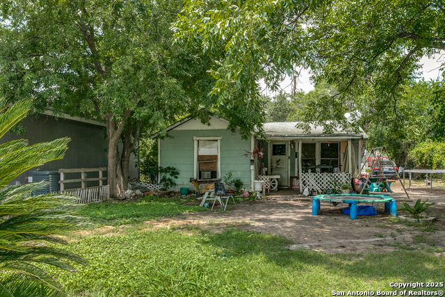 415 Wilcox Ave Property Photo 1