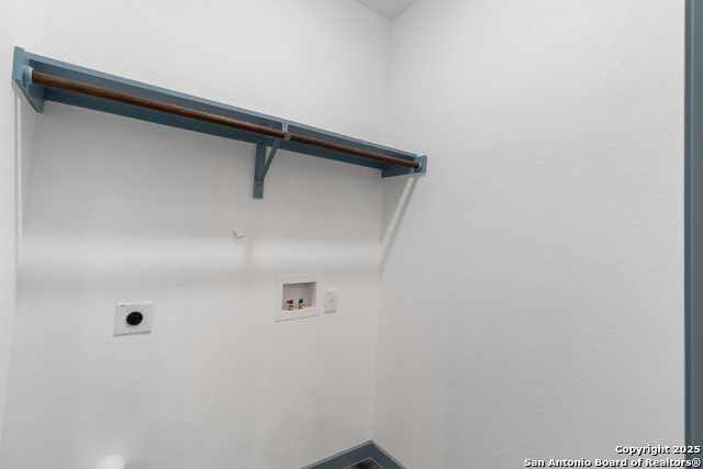 241 Hawthorne Property Photo 10