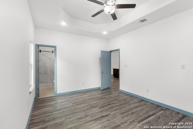 241 Hawthorne Property Photo 14