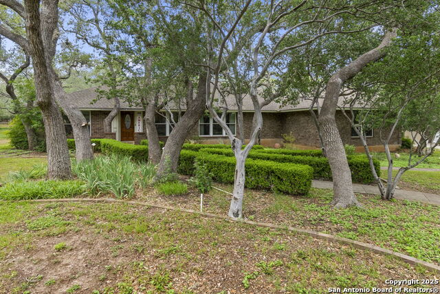 109 Country Club Property Photo 1