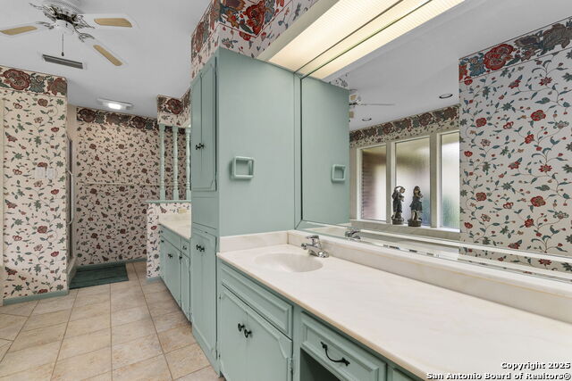 109 Country Club Property Photo 24