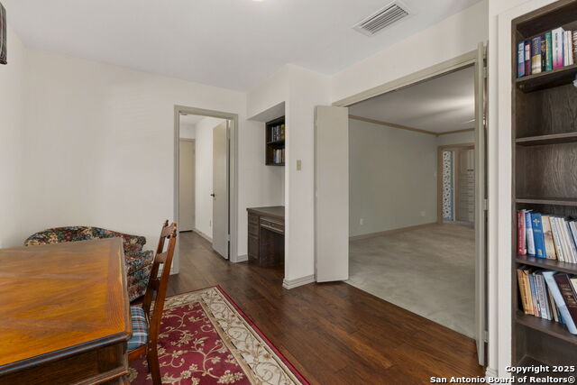 109 Country Club Property Photo 27
