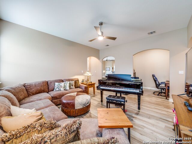 779 Stirrup Property Photo 28