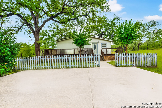 8591 Fm 775 Property Photo 1