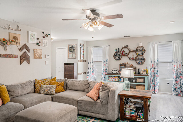 8219 Willow Country Property Photo 8