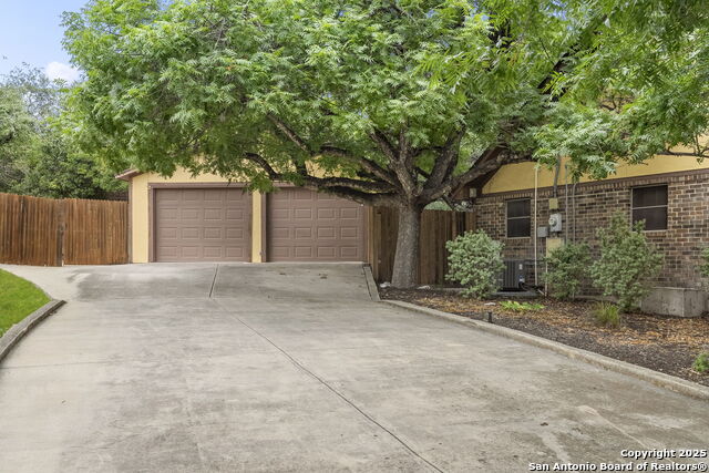 7835 Wild Eagle Property Photo 3