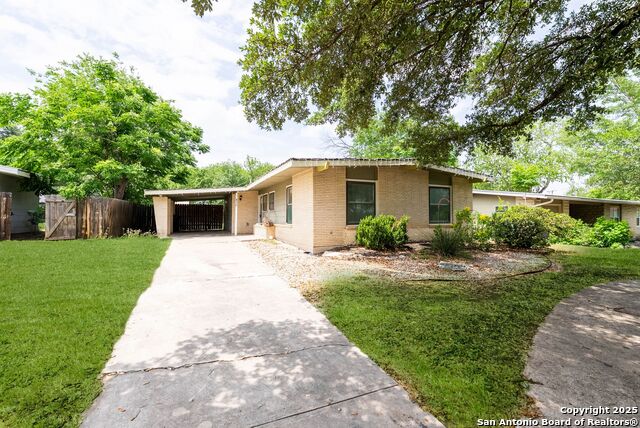 435 Sharon Property Photo 1