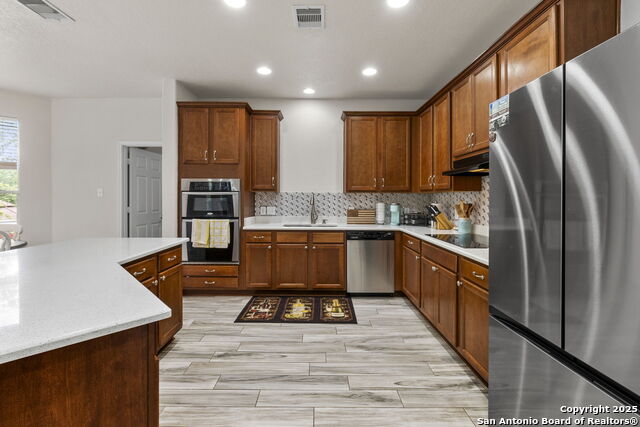 25002 Cooper Vly Property Photo 3