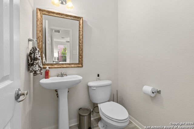 25002 Cooper Vly Property Photo 9