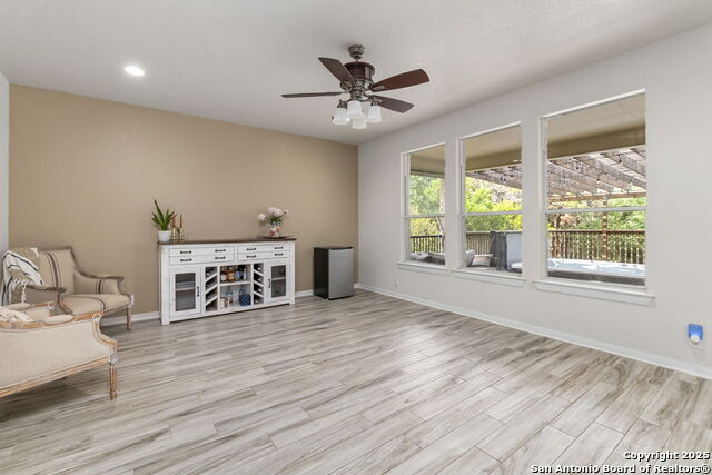 25002 Cooper Vly Property Photo 10