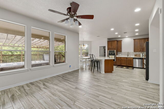 25002 Cooper Vly Property Photo 12