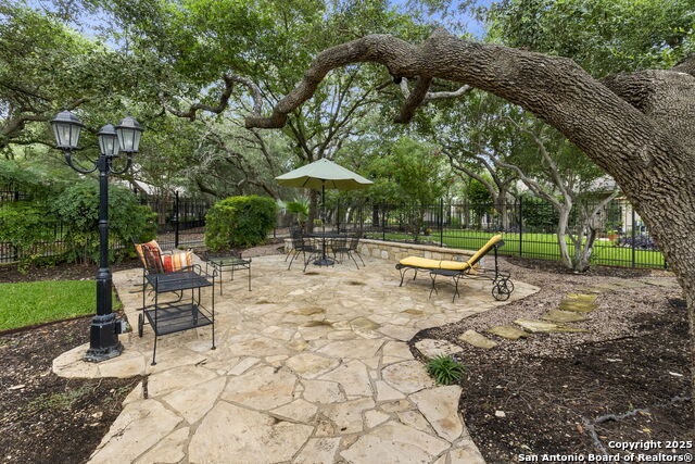 23 Grassmarket Property Photo 1