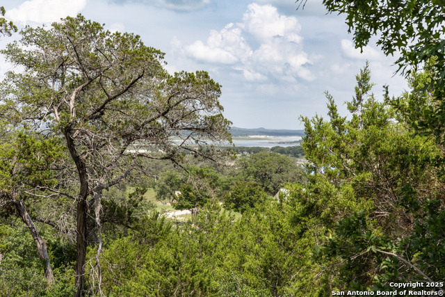 161 Puzzle Pass Property Photo 3