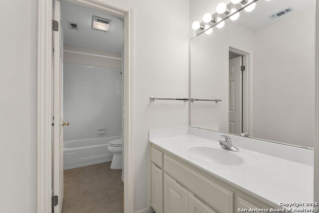 15618 Dawn Crest Property Photo 35