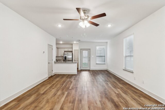 10215 Tulipwood Run Property Photo 7