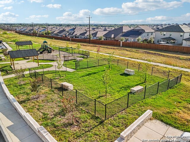 10215 Tulipwood Run Property Photo 41