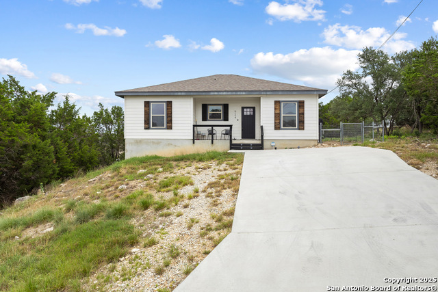 924 Scenic Hills Property Photo 1