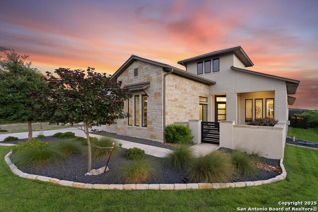 75 E Mariposa Parkway Property Photo 4