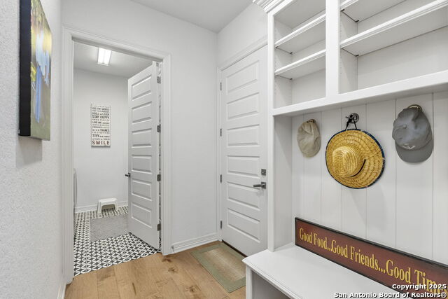 75 E Mariposa Parkway Property Photo 32