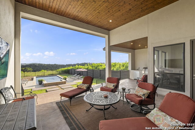 75 E Mariposa Parkway Property Photo 41