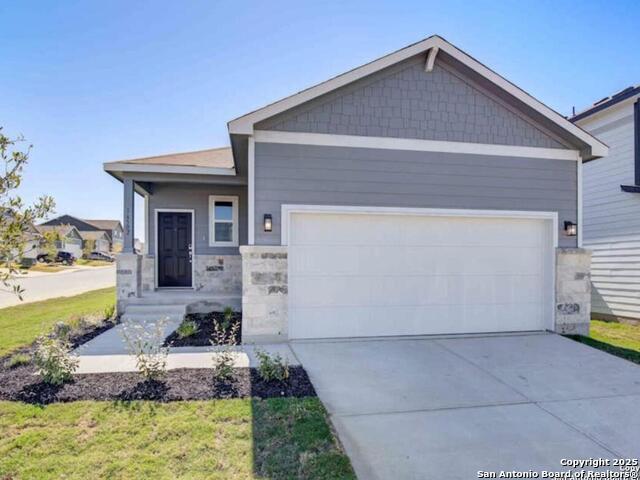 14735 Emerio Drive Property Photo 1