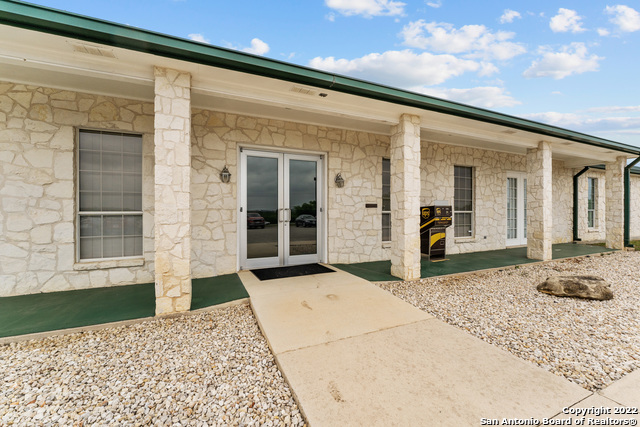 3586 Us Highway 181 N Property Photo 10