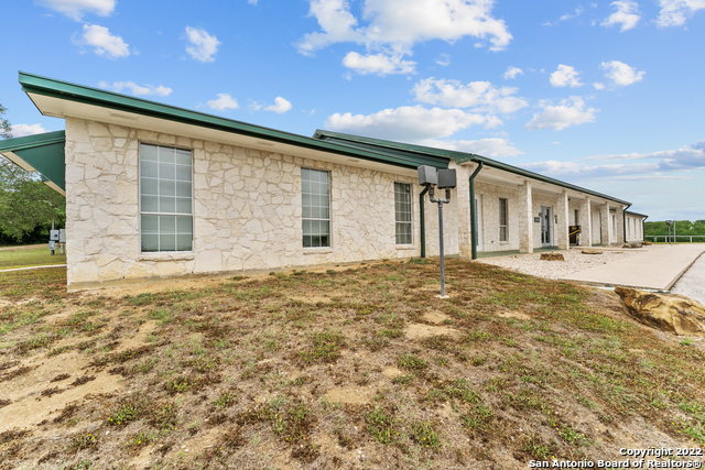 3586 Us Highway 181 N Property Photo 11