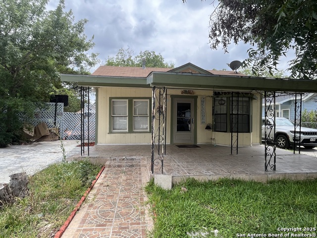 122 Tipton Property Photo 1