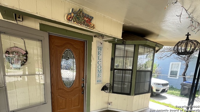 122 Tipton Property Photo 2