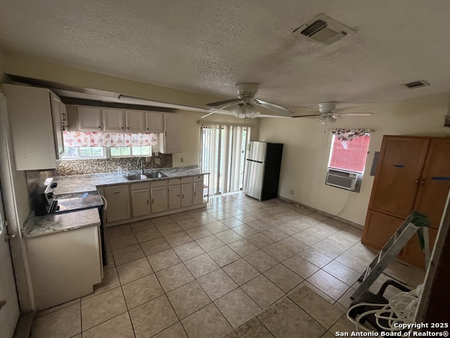 122 Tipton Property Photo 5