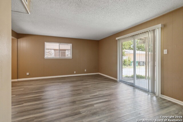 510 W Byrd Blvd Property Photo 8