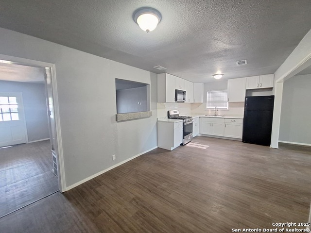 4767 Lark Property Photo 7