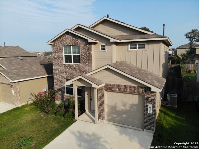 1025 Pacific Monarch Property Photo 1