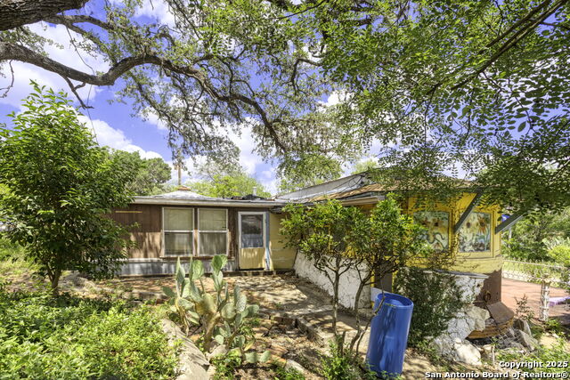 2422 Hillcrest Dr Property Photo 27