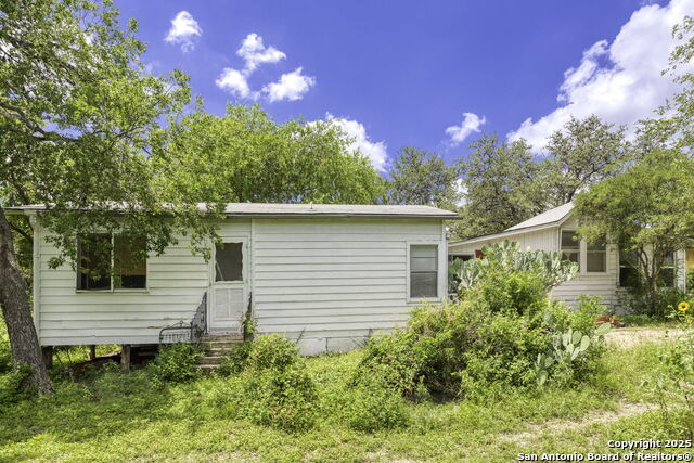 2422 Hillcrest Dr Property Photo 32