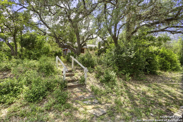 2422 Hillcrest Dr Property Photo 37