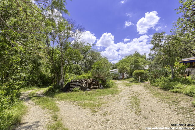 2422 Hillcrest Dr Property Photo 40