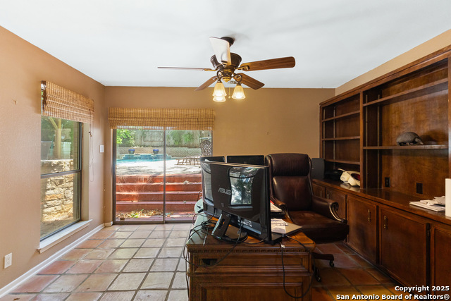 3511 Hunters Circle Property Photo 23