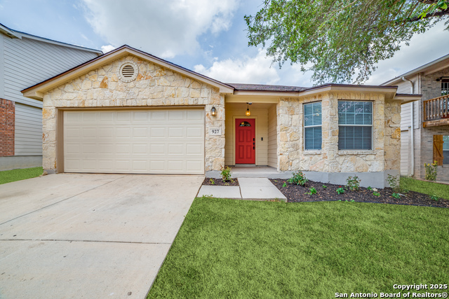 927 Magnolia Hill Property Photo 1