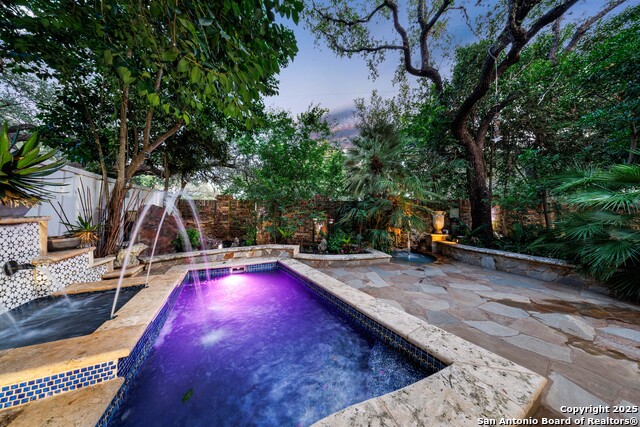 9102 Broxton Property Photo 1