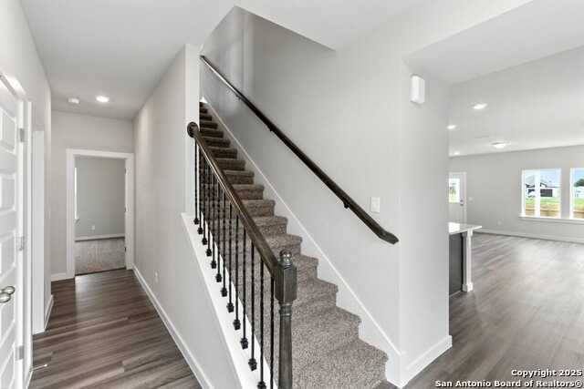 983 Manger Lane Property Photo 3