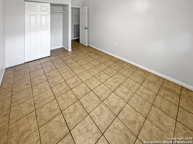 5718 Sun Ridge Property Photo 4