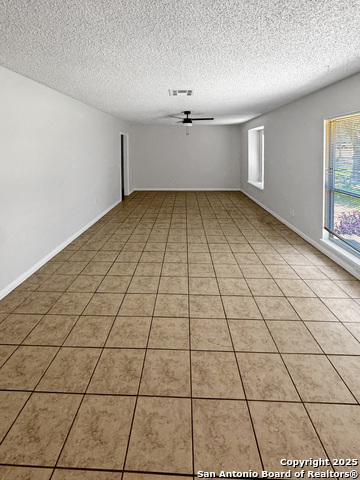 5718 Sun Ridge Property Photo 6