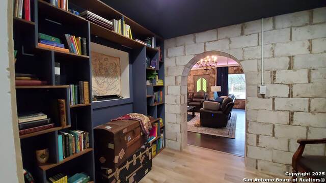 9810 Park Dr Property Photo 6