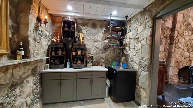 9810 Park Dr Property Photo 15