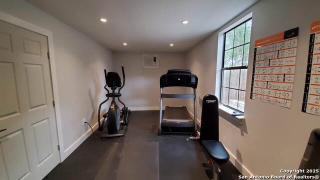 9810 Park Dr Property Photo 39